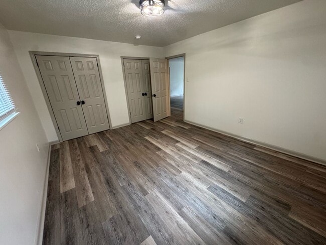Building Photo - 115 Towneview Estates Dr