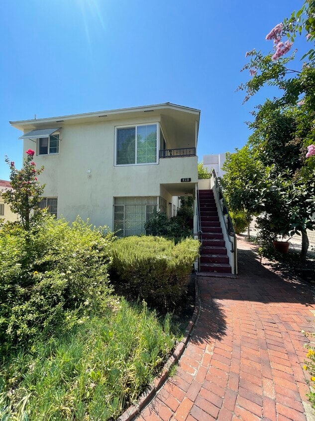 233 N Louise St Unit 3, Glendale, CA 91206 233 N Louise St Glendale