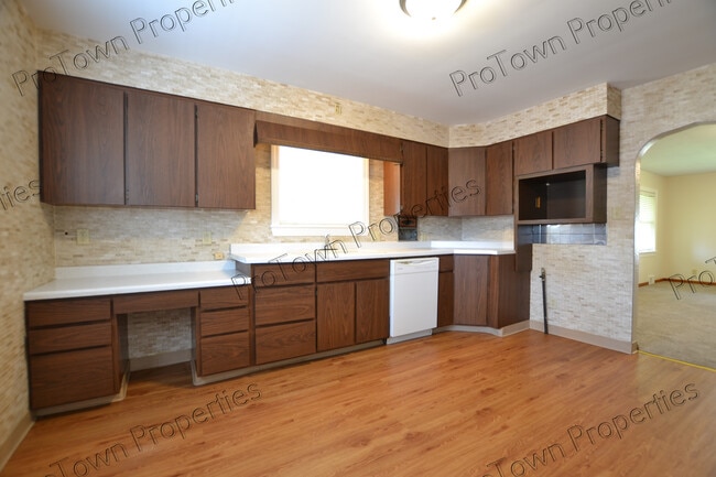 Building Photo - 1307 Colorado Ave