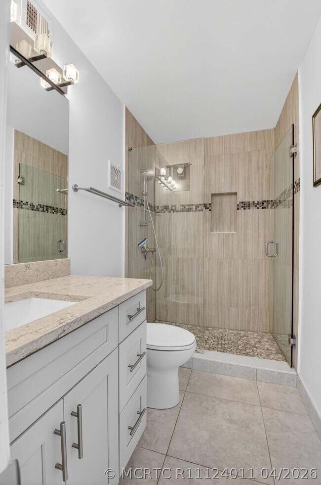 Foto del edificio - 15109 Ashland Dr