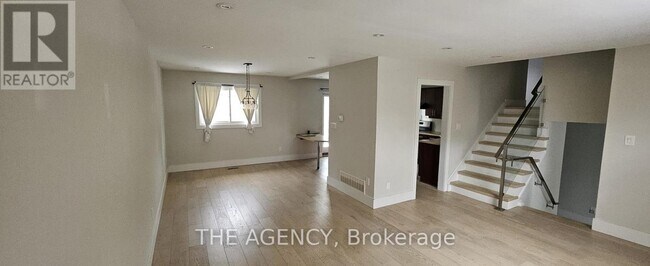 Building Photo - 289 Emerald Isle Ct