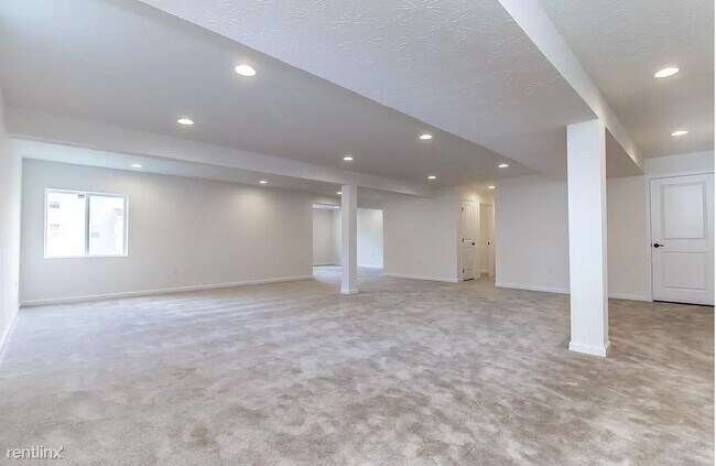 Foto del edificio - 3 br, 3 bath House - 10279 Benjamin Way