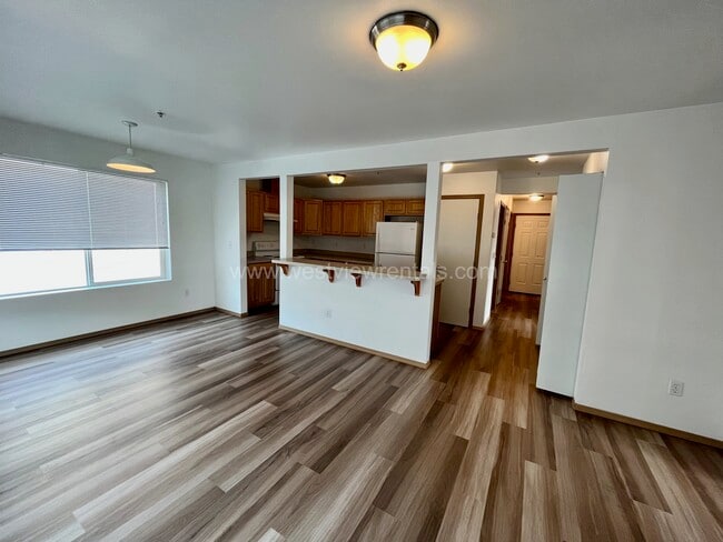 Building Photo - Broadway Apartments