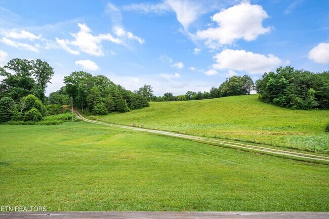 Foto del edificio - 4815 Big Springs Rd