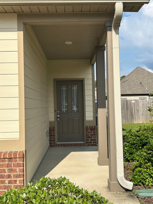 Foto del edificio - 5715 Cheshire Cove Cir
