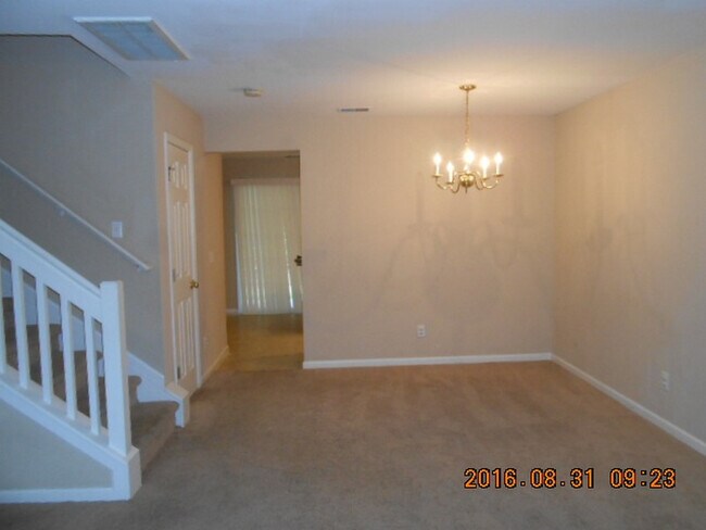 Foto del edificio - Renovated Three Bedroom Townhome in Townes of Buckwalter