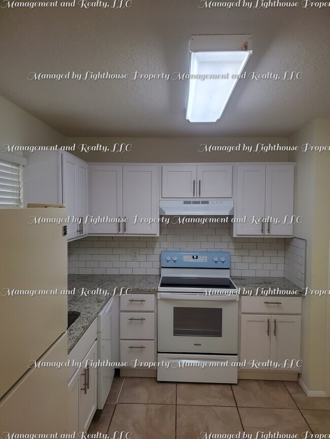 Building Photo - 2388 Cypress Landing Dr