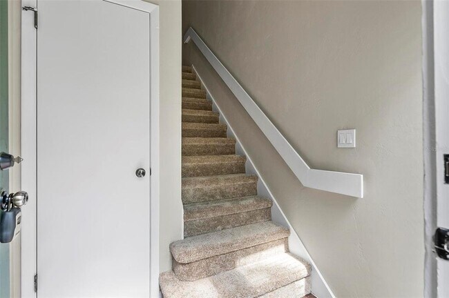 Foto del edificio - 14 Oakmont Ct