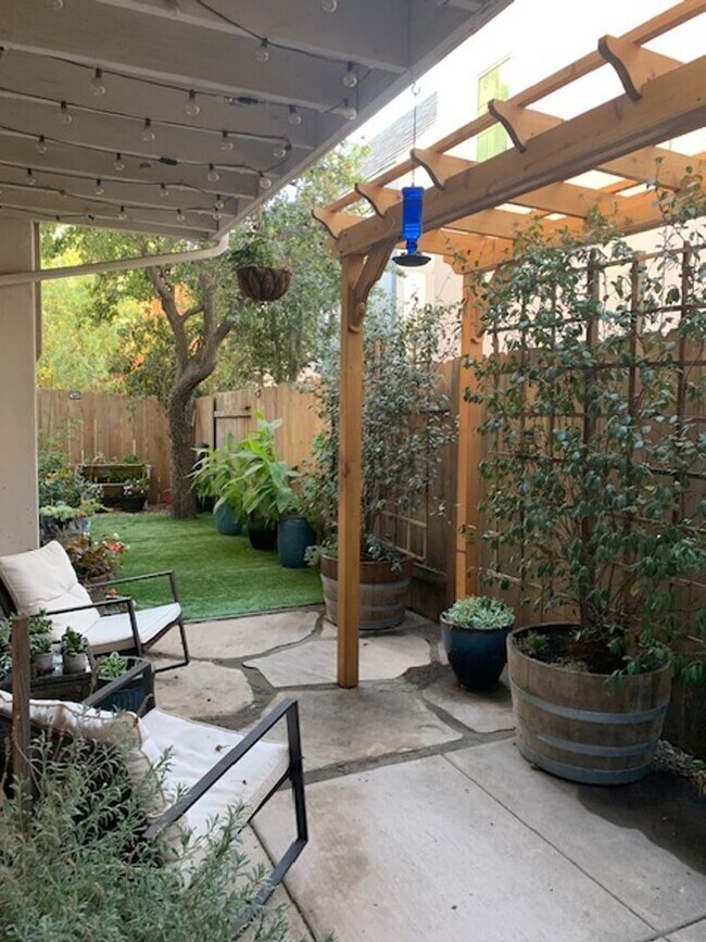 Foto del edificio - Great location in Solvang 2Bd/2Ba Condo