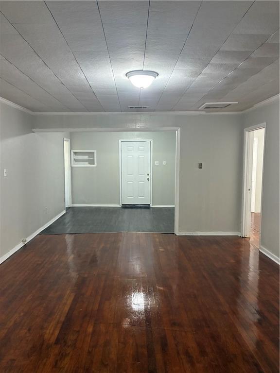 Foto del edificio - 558 Westwood St