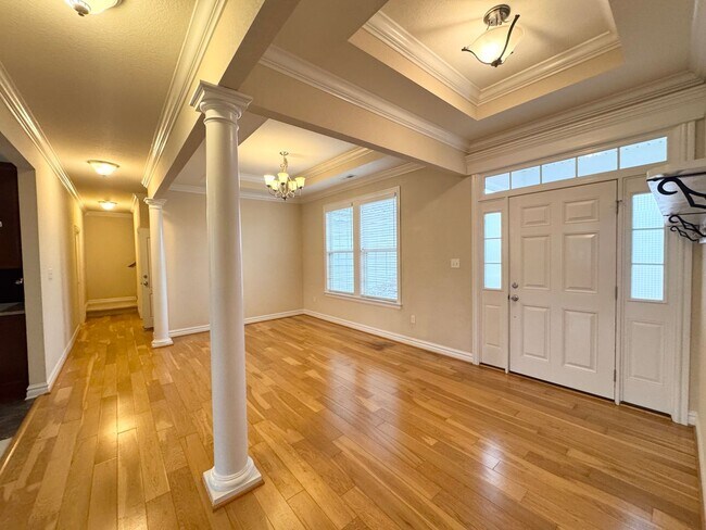 Building Photo - 125 Tulip Tree Dr