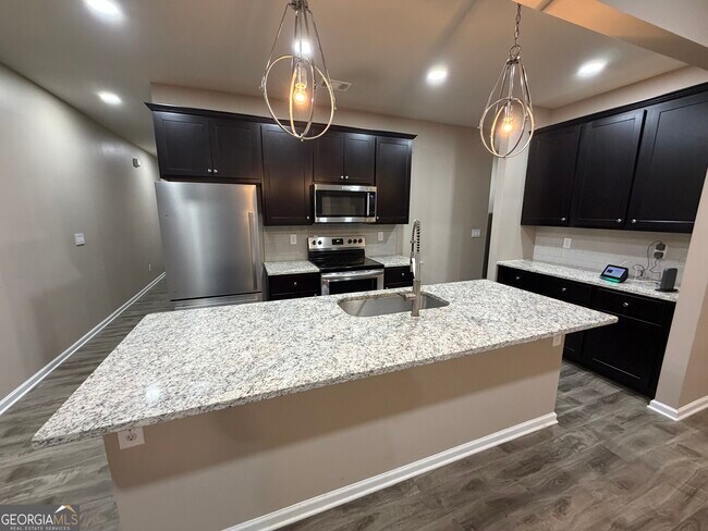 Foto del edificio - 543 Monticello Blvd SE