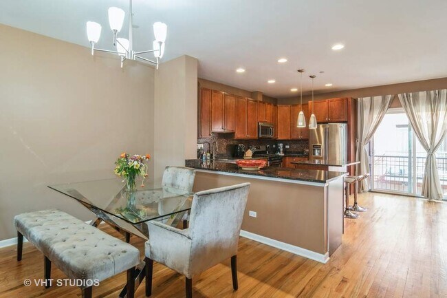 Building Photo - 1192 Clarence Ave