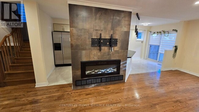 Photo du bâtiment - 5223 Fairford Crescent