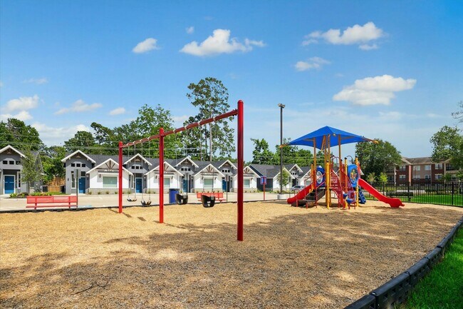 Foto del edificio - 10317 Lake Rd