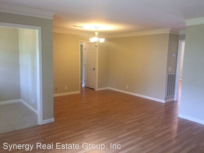 Foto del edificio - 3 br, 2 bath House - 1315 General George P...