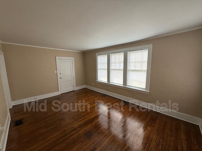 Building Photo - 720 Stonewall St