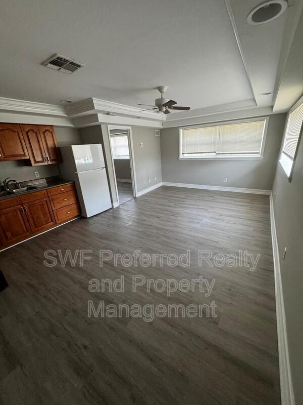 Building Photo - 222 Fairweather Ln