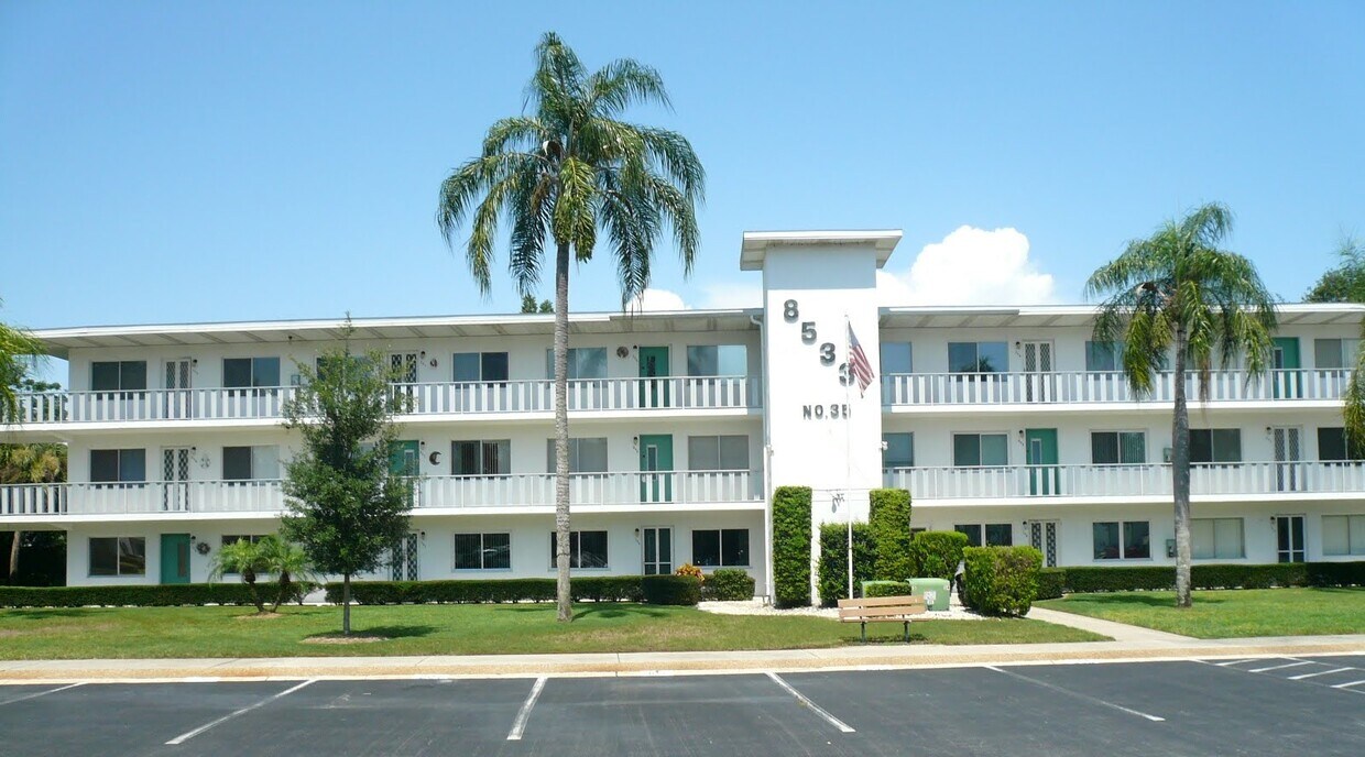 Foto principal - 8533 110th St