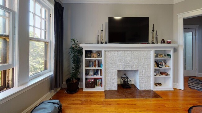 Foto del edificio - 1544 W Arthur #3 - HUGE 1bd/1ba