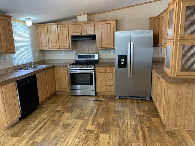 Building Photo - 125 Alyene Dr