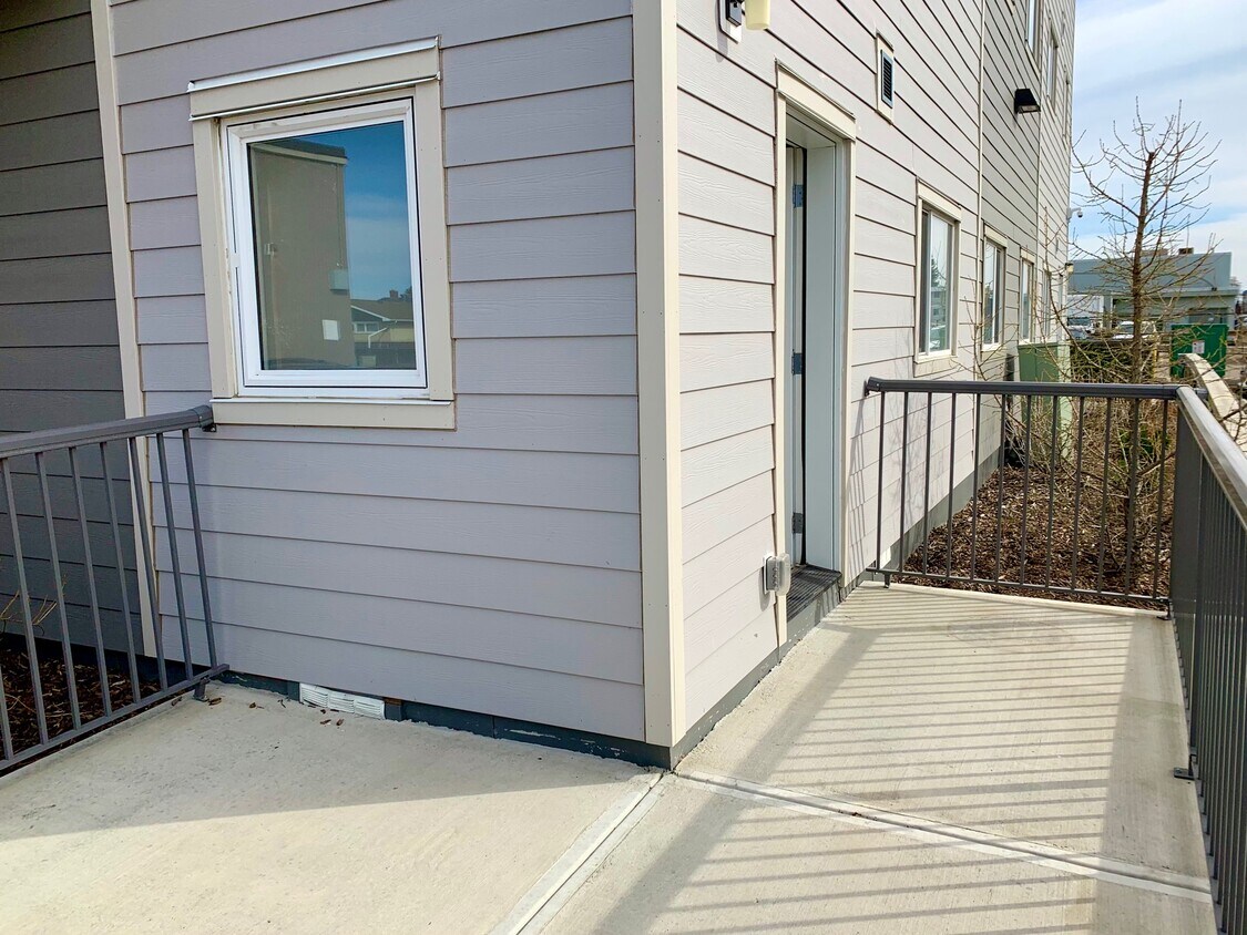 Photo principale - 16315 96A Av NW