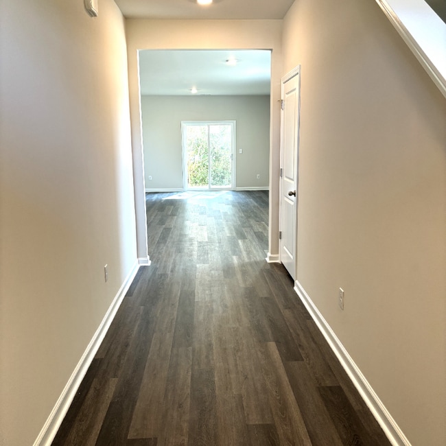 Photo - 100 Kelsey Ct House