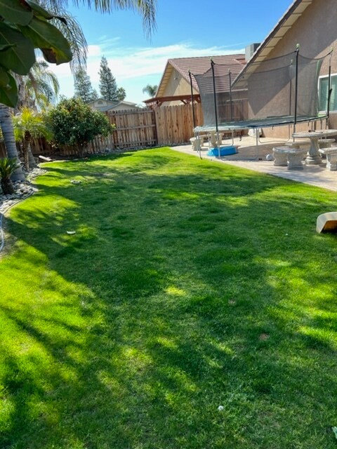 Foto del edificio - 478 Molly Ct