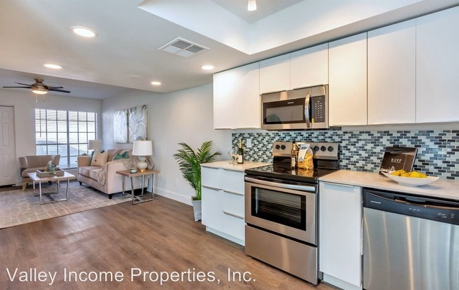 Foto del edificio - 407-419 W 7th St