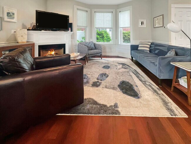 Living Room - 46 Craigie St