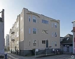 Building Photo - 810 E Denny Way