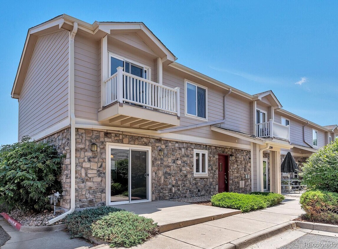 1559 Roseanna Dr, Northglenn, CO 80234 Townhome Rentals in Northglenn