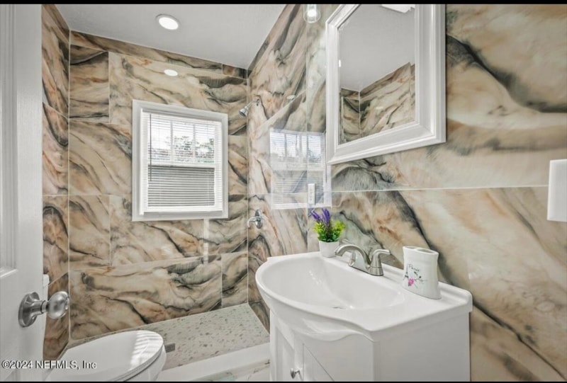 Primary Photo - 417 W 60th St
