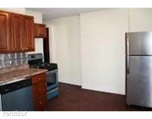 Primary Photo - 20 Dustin St