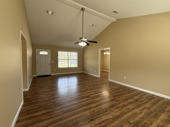 Building Photo - 313 Pat Priester Dr