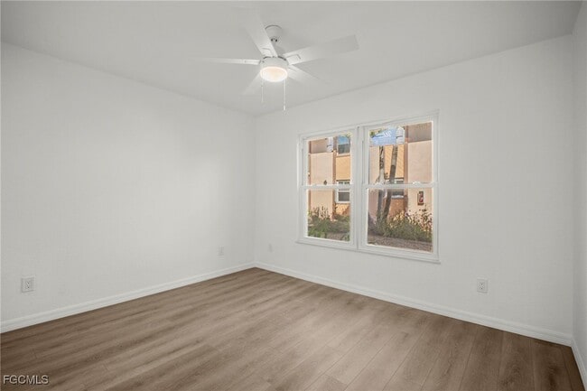 Foto del edificio - 16881 Davis Rd
