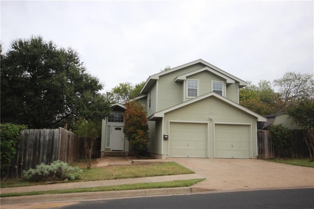 Primary Photo - Great 3 bedroom 2.5 bath home w/2 car atta...