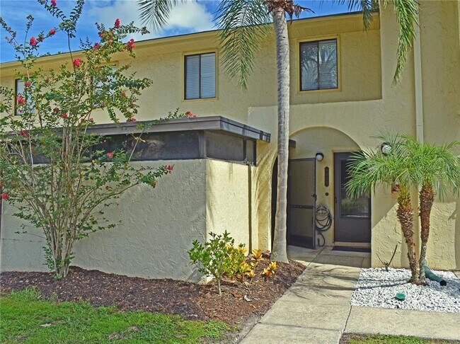 Building Photo - 9005 Pebble Creek Dr