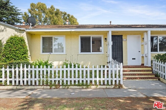 Building Photo - 9620 Braddock Dr