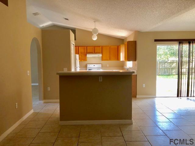 Building Photo - 42 Londonderry Dr