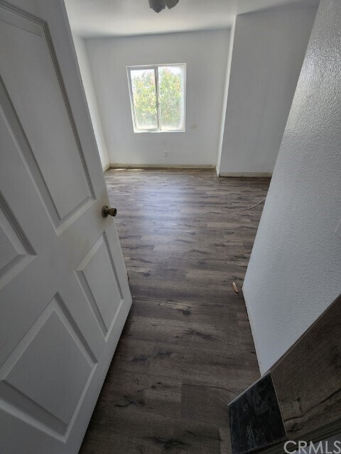 Foto del edificio - 1507 E Gage Ave