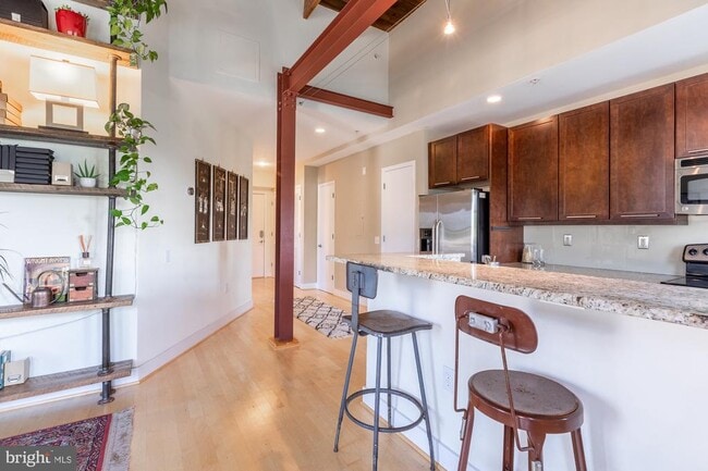 Building Photo - 2201 2nd St NW