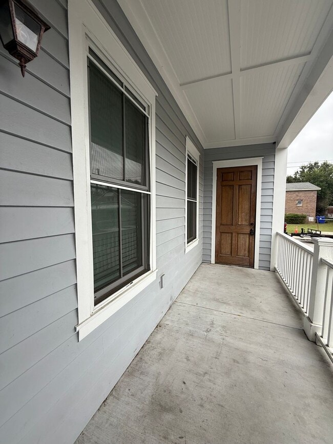 Building Photo - 9 Hanover St