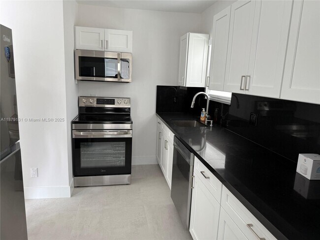 Foto del edificio - 1256 NE 110th Terrace
