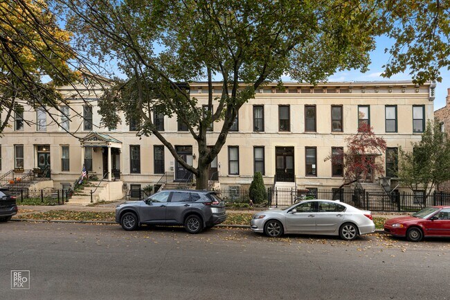 Foto del edificio - 809 S Leavitt St