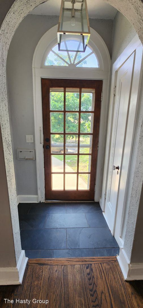 Foto del edificio - 3 br, 2 bath House - 322 E 70th Ter