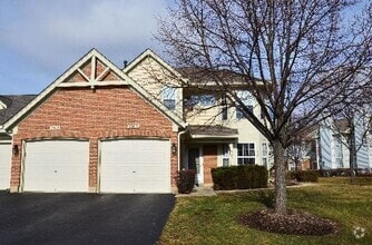 Building Photo - 636 Village Rd