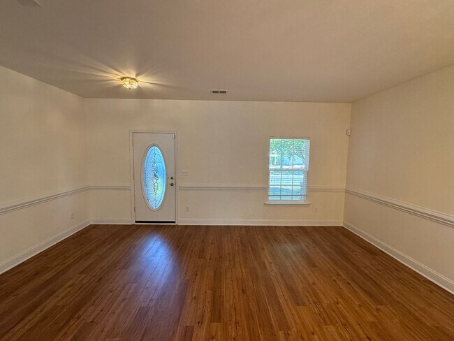 Foto del edificio - 6622 Latherton Ln
