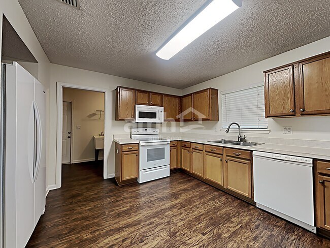 Building Photo - 1742 Loch Leven Ct