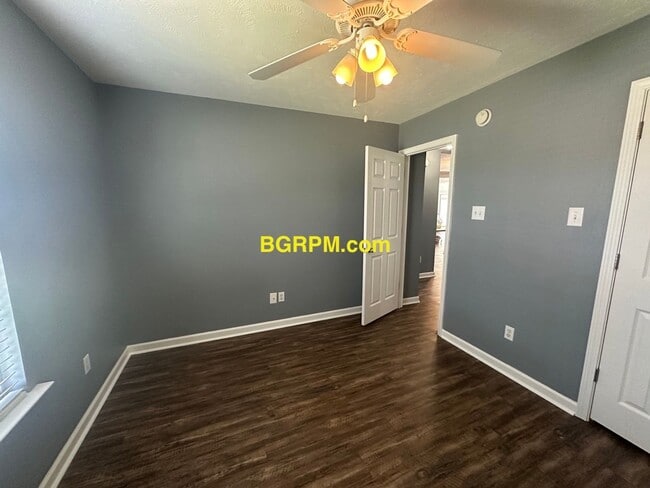 Building Photo - 3 BD, 2 BA, home in Ward.